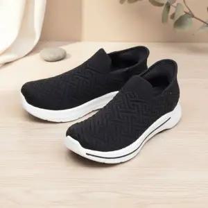 [옷자락]여성용 경량 니트 슬립온 스니커즈 봄여름가을용