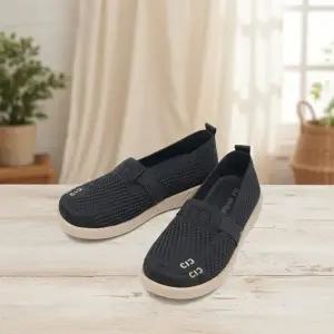 [옷자락]여성 통기성 메쉬 캐주얼 슬립온 스니커즈