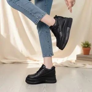 [옷자락]여성 봄 트렌디 통굽 플랫폼 스니커즈