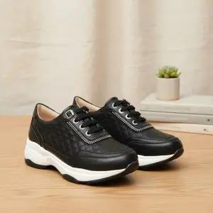 [옷자락]여성 데일리 누빔 통굽 캐주얼 운동화