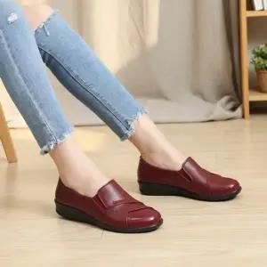 [옷자락]여성용 데일리 합성피혁 슬립온 슈즈