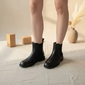 [옷자락]여성 고급 가죽 슬림핏 데일리 첼시 앵클 부츠