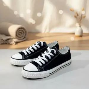 [옷자락]여성용 캐주얼 데일리 로우탑 캔버스 스니커즈