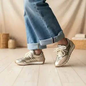 [옷자락]여성 데일리 메탈릭 배색 로우탑 캐주얼 스니커즈