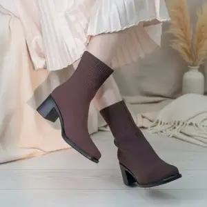 [옷자락]여성용 스판 니트 슬림핏 스퀘어토 블록힐 부츠