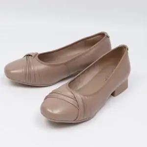 [다잇템] 여성 사무실룩 힐 컨템포러리 하객패션 클래식 플랫슈즈