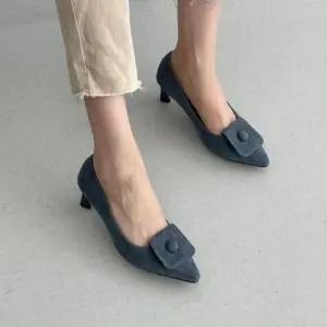 [다잇템] 여성 럭셔리 스퀘어버클 뾰족코 중간굽 펌프스