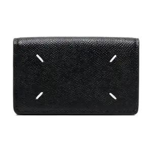 [메종마르지엘라] 레더 비즈니스 카드 홀더 블랙 SA3VX0005P4745 T8013