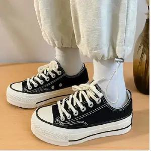 여성운동화 2컬러 베이직 로우탑 통굽 스니커즈