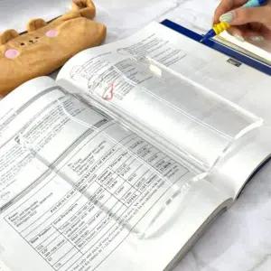 [오너클랜]문진 아크릴 책모양 소형 투명 문진 책상 소품