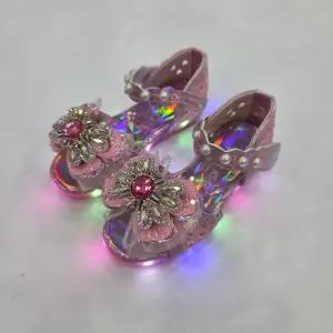 [쁘띠앙팡]모다구리)탈렌트키즈 TS눈꽃나비LED샌들 TSY31NWS07_GN