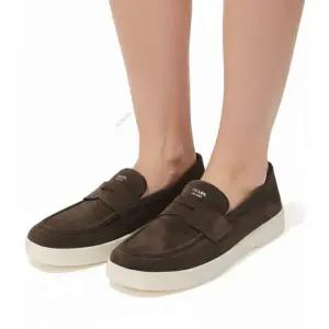 프라다 26SS 스웨이드 로퍼 (2DG166 103 F0003)