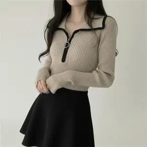 [옷자락]여자 가을 겨울 따뜻한 도톰 반집업 카라 니트