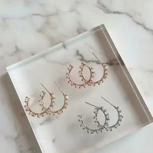 [하프클럽/]여성용 삼색 하객 스타일 라운드 큐빅 귀걸이