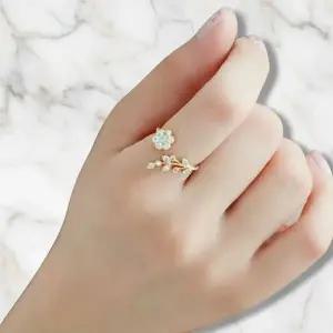 [하프클럽/]여성용 꽃 모티프 큐빅 프리사이즈 일상용 반지