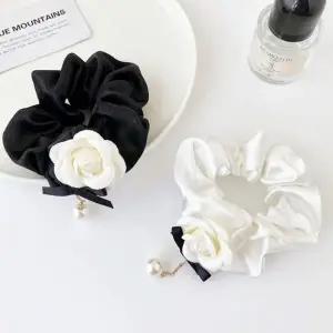 [셀러에이드]동백꽃 포인트 머리끈(2P세트)