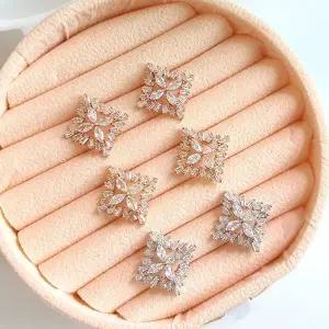 [하프클럽/]여자 지르코니아 반짝이는 스터드 쁘띠 귀걸이