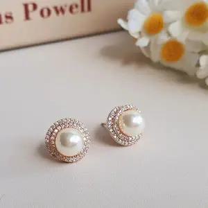 [하프클럽/]여자 우아한 데일리룩 하객룩 진주 큐빅 귀걸이