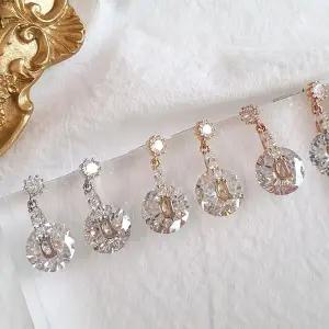 [하프클럽/]여자 사계절 데일리 착용 지르코니아 큐빅 드롭 귀걸이