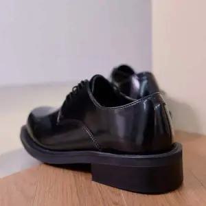 [셀러에이드]캐쥬얼로퍼 남자정장 스니커즈 신발 남성 로퍼 신상