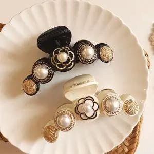 [하프클럽/]여자 까멜리 진주 고급스러운 데일리 헤어 집게핀