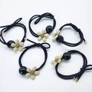 [골드스마일]고무줄 끈 헤어 데일리 머리 포인트 꽃잎 여성 포인트머리끈