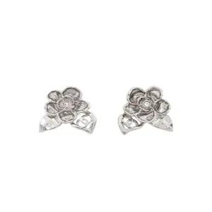 [엘러브] 새상품  24B CC로고 까멜리아 이어링 실버 6ET0615