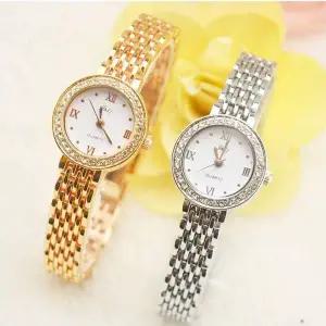 [콩심팥심]큐빅 라운드 럭셔리 다이얼 체인 여성 시계 팔찌