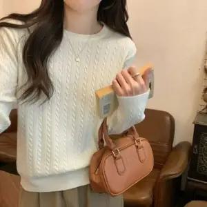 UJS-052 부드러운 베이직 꽈배기 긴팔 니트