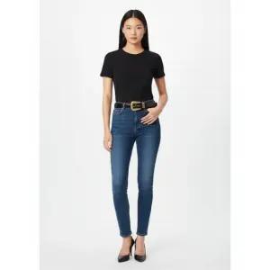 25FW 여성 브이로고 시그니처 벨트 7W2T0SQ9 QBH 0NO 25F)