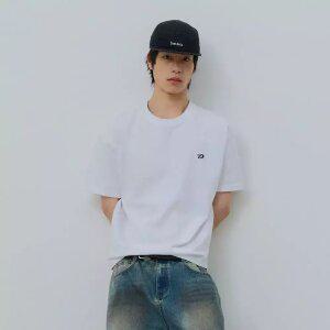 [데시레드] [택가 29,000원] 로고 반팔 티셔츠-FBSK5801D01