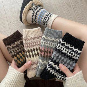 벨라빈 노르딕 패턴 양말 5개 1세트 중목양말 여성 빈티지패턴 도톰한 레트로 감성 꾸