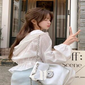 (러블리프릴/여리핏/내추럴핏) 로블랑 프릴 후드 코튼 자수 블라우스 bs8626