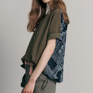 [MAXZA] 백사이드 반다나 프린트 티셔츠