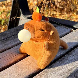 풍선껌 부는 꼬리 흔드는 카피바라 키링 인형 우정템 커플 선물 백참 열쇠고리