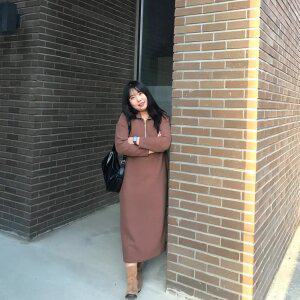 루이 소프트 데일리 하프집업 롱 원피스