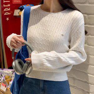 온리 프리미엄 케이블 금장 니트 봄 가을 데일리룩 데이트룩