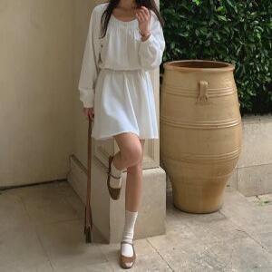 블러쉬 코튼 밴딩 미니 원피스 봄 가을 데일리룩 데이트룩