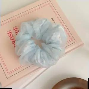 헤어밴드 세모멍냥 머리끈 스크런치 악세사리 소라 슈슈 머리고무줄 곱창밴드 곱창머리끈 봄슈니 곱창끈 헤