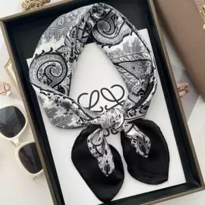 페이즐리 미니 사각 목도리 여성 고급 쁘띠 스카프 여성스카프 예쁜스카프 고급스카프