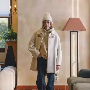 [롯데백화점]올리브데올리브 가죽 장식 부클 하프 코트 OW5XHA58