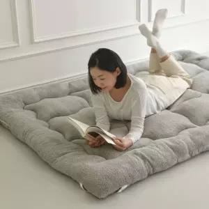 바닥에까는이불 누빔 매트리스 펜션 두꺼운 매트 요매트