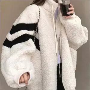 여자 포인트 인조양털 배색 아우터 뽀글이 집업 루즈핏 점퍼