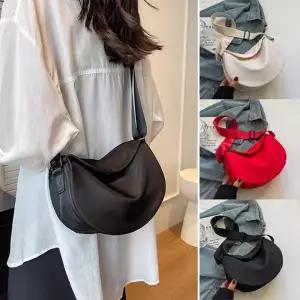 여성 외출 가방 둥근 반달 모양 무지 숄더 크로스백