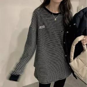 맨투맨 긴팔 티셔츠 스트라이프 단가라 남녀 루즈핏