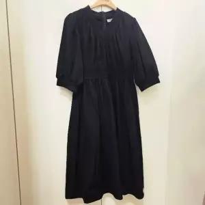 [스테파니] HC07 V넥 7부소매 아가티 롱 원피스 A25SO5201_P389811950