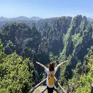 [Semi-프리미엄]장가계/원가계 5일#천문호선쇼 #대협곡 유리다리+VR #천문산사+귀곡+유리잔도 #5성급호텔#전신마사지 #보봉호수VIP #황룡동굴 #리무진버스 #BBQ푸드트럭