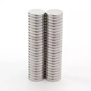 고품질 네오디뮴 초강력 원형 다용도 자석 15X3mm 50개입 공업용자석 산업용자석 강력한자석 WFH2RSN