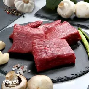 [냉장] 1++ 투뿔 한우 홍두깨살 1.5kg (300gx5) 덩어리 장조림 곰탕 수육 이유식 국거리 육전 육포 마장동 정육 프리미엄 국내산 소고기 캠핑 홈파티 명절 생신 선물