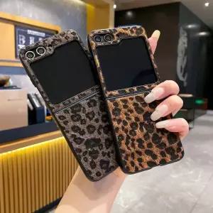 블링블링 케이스 갤럭시 Z 플립 7 6 5 4 3 삼성 플립6 플립5용 레오파드 가죽 백 커버 폰